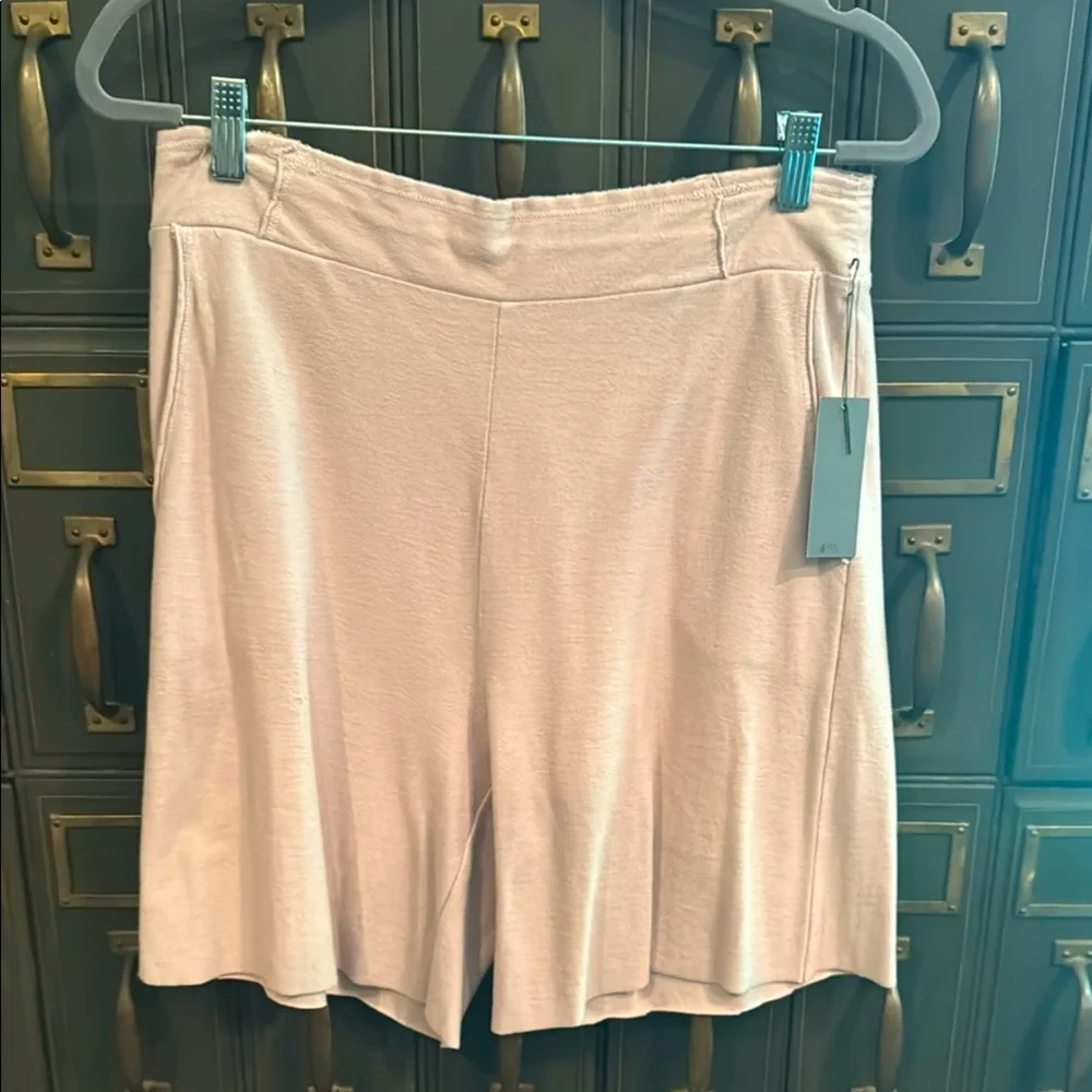 Errant Knit Short - Picture 1 of 4